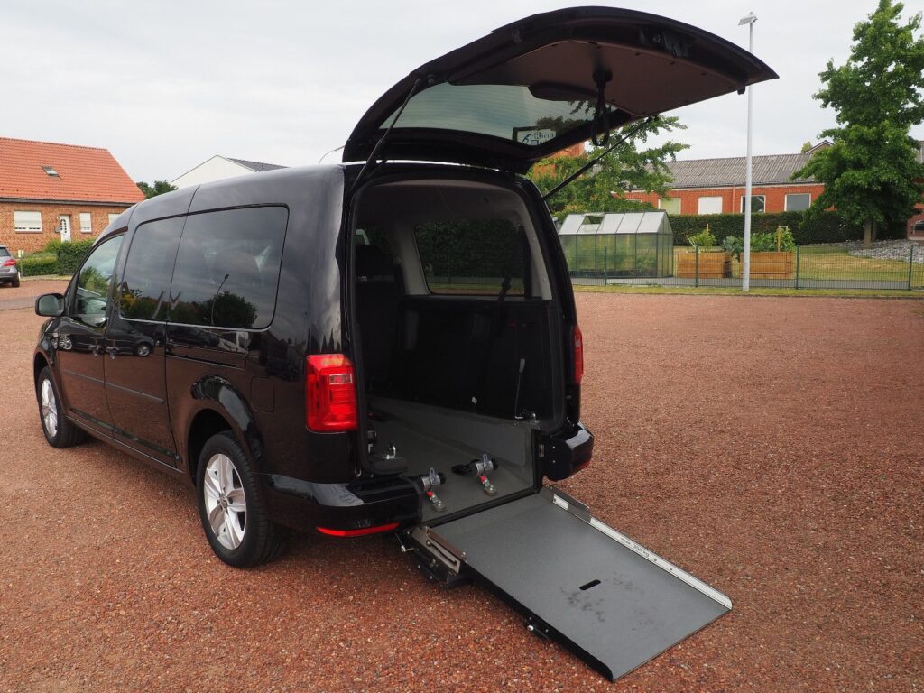 Volkswagen Caddy Maxi Rollstuhlgerecht/Wenderampe 7-Sitzer