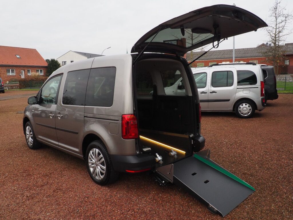Volkswagen Caddy Klima Kamera Rollstuhlgerecht/Wenderampe