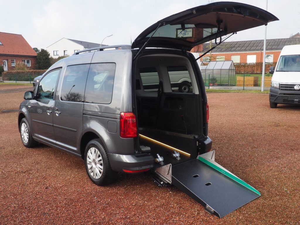 Volkswagen Caddy Klima Kamera Behindertengerecht Rampe