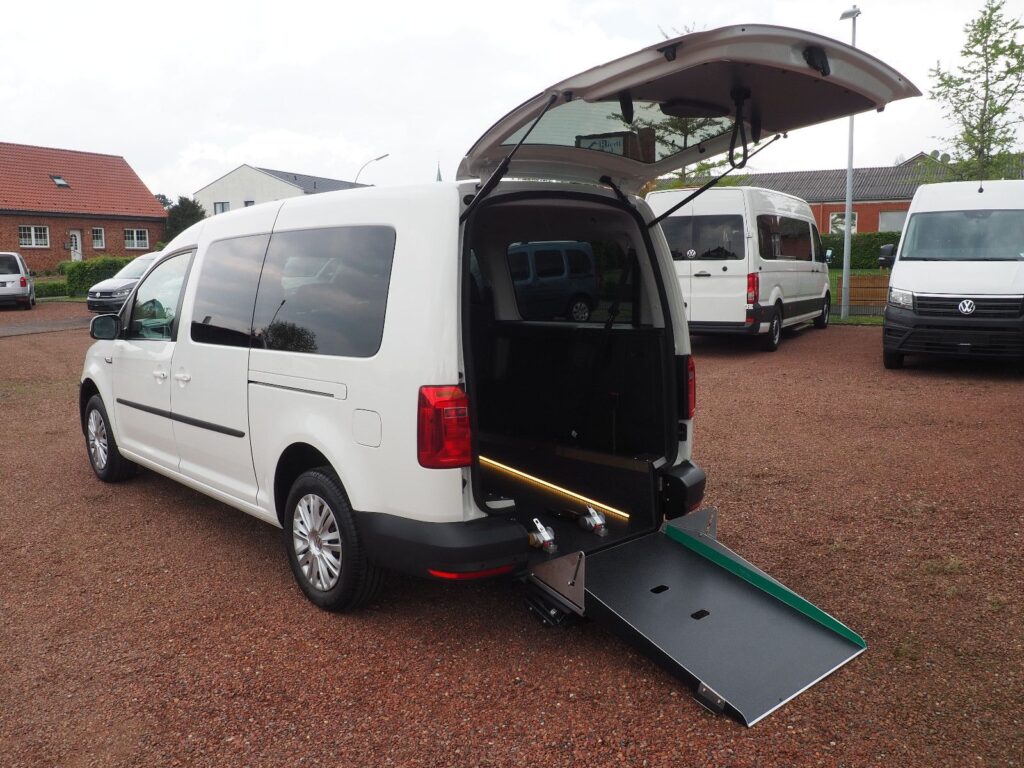 Volkswagen Caddy Maxi Rollstuhlgerecht 7-Sitzer Wenderampe